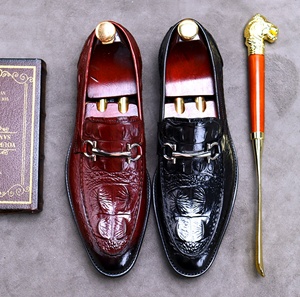 Mocassins en cuir pour hommes d'affaires, chaussures décontractées en cuir, style une pièce, chaussures tendance et à la mode, fabriquées à la main - Product Image 1