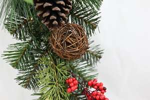 Professional Customized <b>Christmas</b> Decoration Green <b>Garland</b> Artificial Simulation Green Plant <b>Christmas</b> <b>Garland</b> - Product Image 6