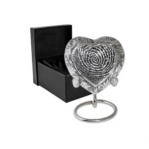 Urne funéraire en forme de petit cœur pour cendres humaines Urne funéraire en forme de cœur en argent pour femme Mini urne avec boîte et support - Product Image 1
