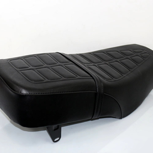 Coussin de siège de moto doux et confortable pour GN 125 <span class=keywords><strong>SKYGO</strong></span> 125-7 SG 125-7 GN 125H GN 125F HJUE 125-8 EX OWEN 150 LEON - Product Image 1