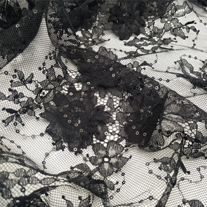 Tissu en dentelle française tricotée à sequins noirs 3D avec motif floral, textiles de maison de luxe, style élégant, largeur 150 cm, mélange de nylon - Product Image 6