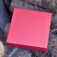 Boîte cadeau en papier d'art rouge pour chocolats, chips, aliments pour bébés, en gros, disponible en stock