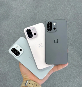 Smartphone compact original OnePlus 13T 6,32'' 120Hz OLED, appareil photo 8+50MP, batterie 6100mAh, charge 100W, IP68/69, 5G - Product Image 1