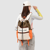 Sac à dos de voyage léger à blocs de couleur 20-35L en polyester unisexe, sac à dos de grande capacité