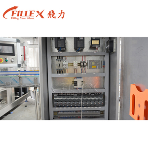 <span class=keywords><strong>3</strong></span> trong <span class=keywords><strong>1</strong></span> hoàn toàn tự động quy mô nhỏ nhà máy nước khoáng Chai Nước Uống dây chuyền sản xuất - Product Image 4