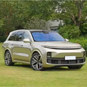 รถยนต์ Lixiang L8 รุ่นใหม่ ปี 2025 รถ SUV ขนาดใหญ่พิเศษ ระยะทางวิ่งไกลขึ้น ระดับหรูหรา 4 ประตู 5 ที่นั่ง แบตเตอรี่ลิเธียม Lixiang L8 รถ SUV ขนาดใหญ่พิเศษ ระยะทางวิ่งไกลขึ้น - Product Image 6