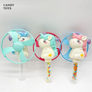 Jouets en plastique licorne mignons, remplis de <span class=keywords><strong>bonbons</strong></span> durs, avec soucoupe volante lumineuse pour enfants et adolescents, pour jouer en extérieur - Product Image 4