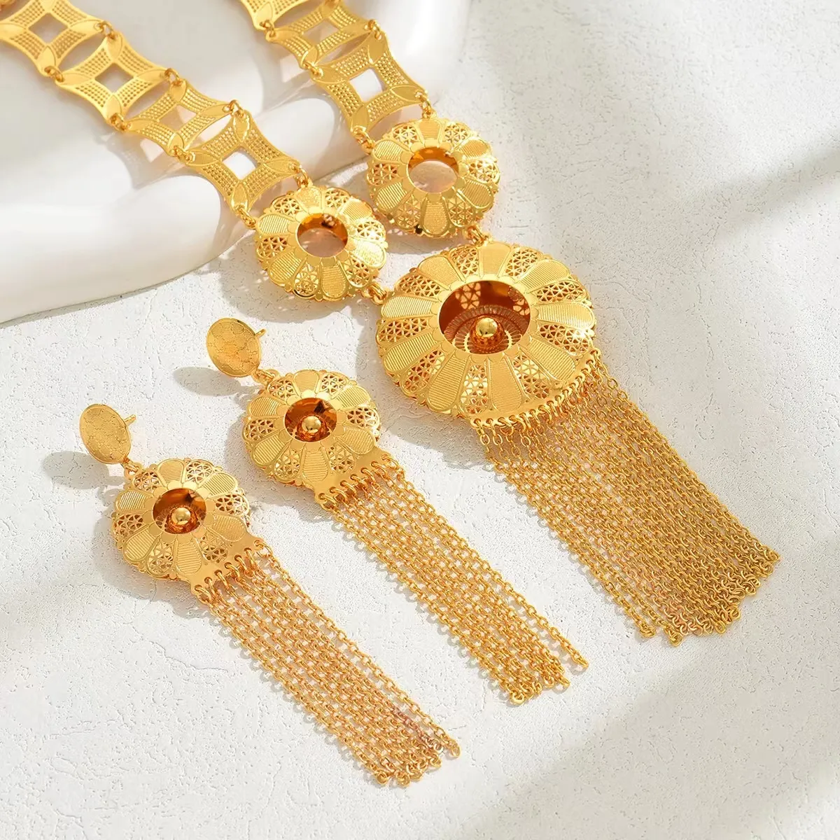 Cross border Dubai 24K Gold Jewelry Set Nigerian Bride Necklace Bracelet Earring Ring Women's Four Piece Set