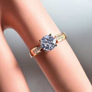 Anello F1619 in Oro Rosa con Diamante Taglio Brillante Rotondo, Anello di Fidanzamento con Diamante Naturale, Stile Classico, Gioiello da Donna - Product Image 6