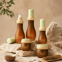 Bouteille en verre givré en forme de gourde OEM ODM à étiquette privée 30g 50g 40ml 100ml 120ml pour une solution complète d'emballage cosmétique