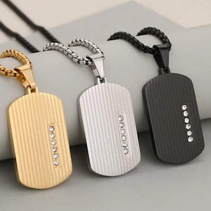 Collier Plaque d'identité à rayures verticales sertie de zircone cubique, en acier, or, argent, noir, avec chaîne maille gourmette, inaltérable, bijoux hip-hop pour homme - Product Image 1