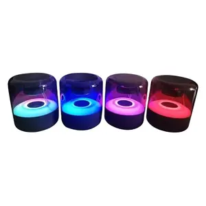 Tragbarer drahtloser Z5-Lautsprecher mit RGB-emittierendem wasserdichtem tragbarem 8-W-Subwoofer mit LED-Licht und TWS-Home-Party