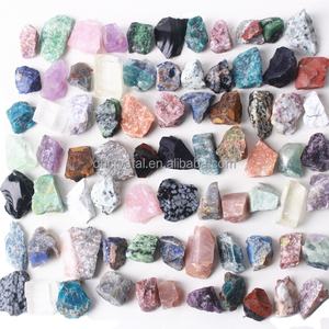 Piedras preciosas naturales cortadas al por mayor <span class=keywords><strong>1</strong></span> kg 3 ~ 5 2 ~ 3 CM cristales de roca minerales Feng Shui Zhejiang vendidos a granel - Product Image 2