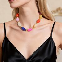 CYNYA Collar de cuentas de resina coloridas, gargantilla con colgante de corazón hecho a mano para mujer, joyería informal de moda