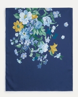 Écharpe en soie à motifs floraux peints à l'huile bleu-gris. Écharpe carrée imprimée numériquement. Personnalisation par lots et vente en gros disponibles.