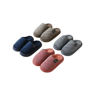 Ciabatte Personalizzabili con Logo, Punta Aperta, Antiscivolo, Leggere, Comode, con Fodera in PU e Suola in EVA per Estate e Inverno - Product Image 1