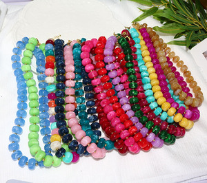 NA1042 Collana Choker Boho Grande e Vistosa con Perline Acriliche Multicolore Arcobaleno per Donne - Product Image 4