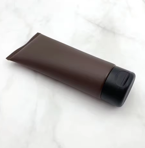 Bon prix, tube de nettoyant pour le visage, bouchon à vis/couvercle rabattable en plastique, logo personnalisé - Product Image 2