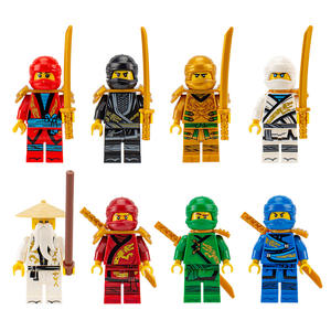 Lot de 3 figurines de <span class=keywords><strong>super</strong></span>-héros en blocs de construction, 4,5 cm de haut, petites particules - Product Image 1