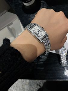 Montre à quartz de luxe pour femme, design original 2025, mode business, acier inoxydable, étanche, avec bracelet innovant - Product Image 6