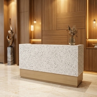 Table de manucure et comptoir de réception classique avec armoires de rangement, comptoir en marbre pour utilisation en salon de beauté, ensemble de meubles de salon