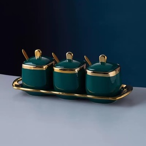 Ensemble de pots à épices en céramique avec grande capacité, design durable, couvercle et cuillère pour ustensiles de cuisine - Product Image 6