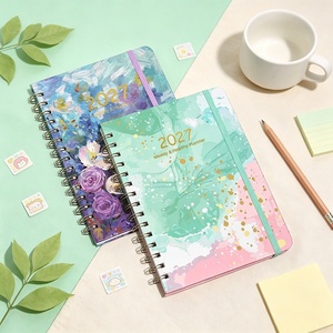 Agenda Semanal y Mensual 2027, Cuaderno Espiral con Diseño Floral y Detalles en Dorado, con Índices Mensuales, Banda Elástica, Organizador, Venta al Por Mayor - Product Image 4