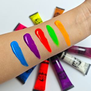สีเพ้นท์หน้าและผิวกายแบบแท่งเรืองแสงในที่มืด สีนีออนกลิตเตอร์รุ้ง สำหรับแต่งหน้าฮาโลวีน อุปกรณ์เพ้นท์ร่างกาย - Product Image 2