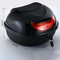 Fabricant de boîte arrière de moto PP étanche avec feu de freinage boîte supérieure universelle boîte latérale bagages vente directe d'usine
