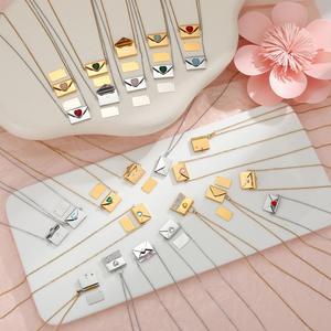 Collana con Ciondolo a Forma di Busta con <span class=keywords><strong>Lettera</strong></span> d'Amore <span class=keywords><strong>per</strong></span> <span class=keywords><strong>San</strong></span> <span class=keywords><strong>Valentino</strong></span> 2026, Placcata in Oro 18K, Catena in Acciaio Inossidabile, Gioiello Fai-da-Te <span class=keywords><strong>per</strong></span> <span class=keywords><strong>Lei</strong></span> - Product Image 1