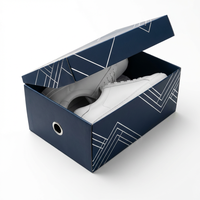 Boîtes à chaussures de luxe personnalisées avec logo, emballage rigide recyclable pour baskets - Laminage mat, gaufrage, doublure en éponge