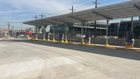 Vente en gros de système de montage solaire en acier au carbone, support de montage solaire étanche pour parking, type à colonne unique