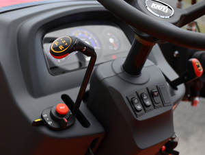 Tracteur à engrenages Kioti DK4520 à vendre - Product Image 5