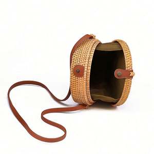 Bolso de Hombro de Paja Tejida al por Mayor, Bolso de Mimbre de Bali Unisex para Vacaciones de Verano, con Correas de Cuerda y Cinta, Estilo Casual para Viajes - Product Image 5