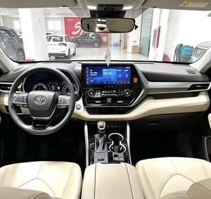Voiture d'occasion Toyota Highlander 2.5L hybride AWD Knight Edition 2023 |   Blanc |   Toit ouvrant panoramique |   7 places - Product Image 5