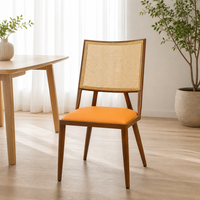 Chaise de salle à manger personnalisable de style nordique rustique avec cadre en bois foncé et assise orange - Idéale pour la maison, le bureau et les espaces publics