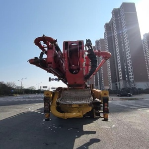 Camion pompe à béton SANY 49m en bon état, flèche à 5 sections, moteur d'origine chinois à faible kilométrage, en stock - Product Image 1