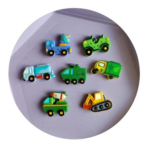100 pièces résine dessin animé Flatback Bus pelle voiture embellissements artisanat décorer Cabochon <span class=keywords><strong>Scrapbooking</strong></span> bricolage coque de téléphone charme - Product Image 1