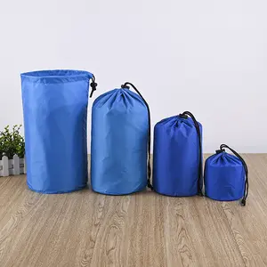 तह पुन: प्रयोज्य बैग और मजबूत हल्के पॉलिएस्टर कपड़े के साथ दौर नीचे drawstring रस्सी drawstring बैग