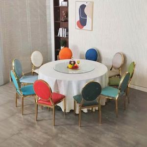 Sedie Pieghevoli Nere Confortevoli per Matrimoni Intimi - Product Image 1