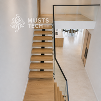 Moderne Innendesigner-Luxustreppe Direkt vom Hersteller Designer-Kollaboration Mono-Stringer-Treppe