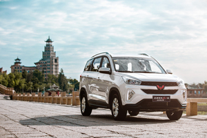 Magasin officiel Véhicule le <span class=keywords><strong>moins</strong></span> cher Wuling Hongguang S3 Mpv 5 portes 7 sièges Nouvelle <span class=keywords><strong>voiture</strong></span> de tourisme Grand espace <span class=keywords><strong>Voiture</strong></span> à essence à bas prix - Product Image 3