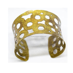 2025 Christmas African Gold Square <b>Leaf</b> Hammered Brass Gold Jewelry Armband Bracelets <b>Light</b> Weight Lock Bracelet - Product Image 5