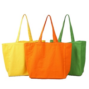 Sac de voyage uni écologique recyclable et réutilisable imprimé avec logo personnalisé sac fourre-tout vierge en toile biologique Calico - Product Image 1