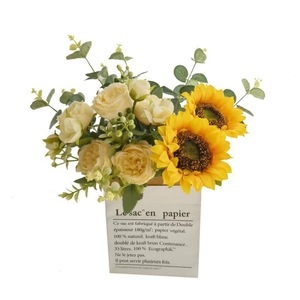 Ramo de Girasoles Artificiales de Seda, Estilo Nórdico, Decoración para el Hogar, Accesorios para Bodas, Reutilizables y Reciclables - Product Image 5