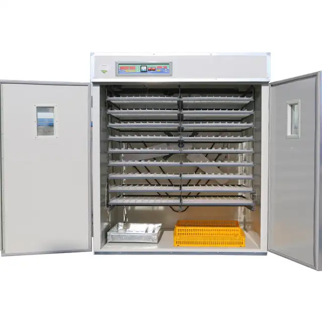 Incubateur d'œufs de poulet automatique, grand design, approuvé CE, 3168 unités