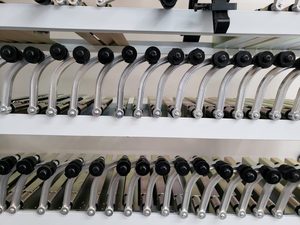 Équilibreuse de roue dynamique à la main à prix d'usine Machine à changer les pneus de voiture et équilibrage de roue - Product Image 3