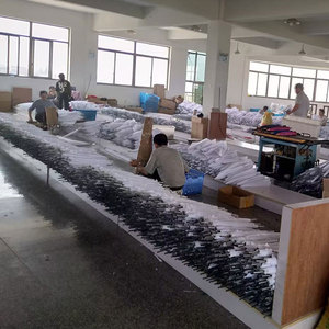 Parapluie de golf coupe-vent avec logo de votre entreprise, conçu pour une stabilité optimale, pour que votre marque se démarque par tous les temps. - Product Image 3