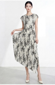 ชุดเดรสจีบพลีท Miyake รุ่นใหม่ประจำฤดูร้อนปี 2026 สไตล์ลำลอง คอทรงกลม ไซส์ใหญ่ สำหรับผู้หญิง ขายส่งเสื้อผ้าสตรี - Product Image 2