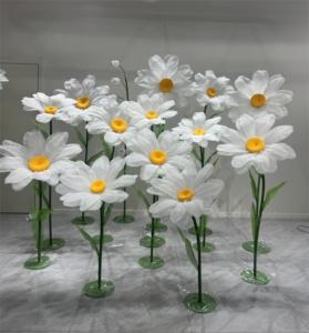 <span class=keywords><strong>Papel</strong></span> de <span class=keywords><strong>seda</strong></span> organza personalizado flor gigante flor artificial <span class=keywords><strong>para</strong></span> escaparate decoración de boda decoración del hogar - Product Image 2